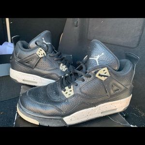 Jordan retro 4s